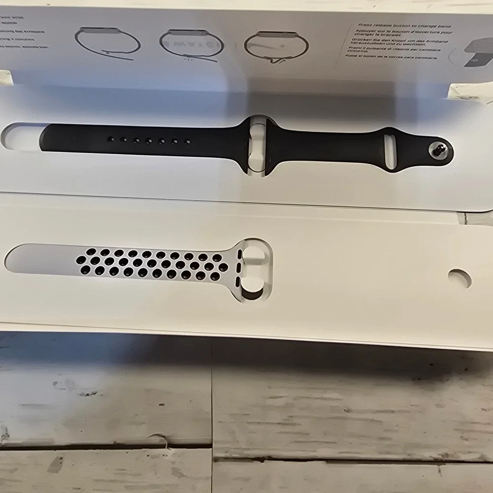 Apple Watch Nike Sport Band 38mm Pure Platinum Black MQWH2AM/A Sport Strap